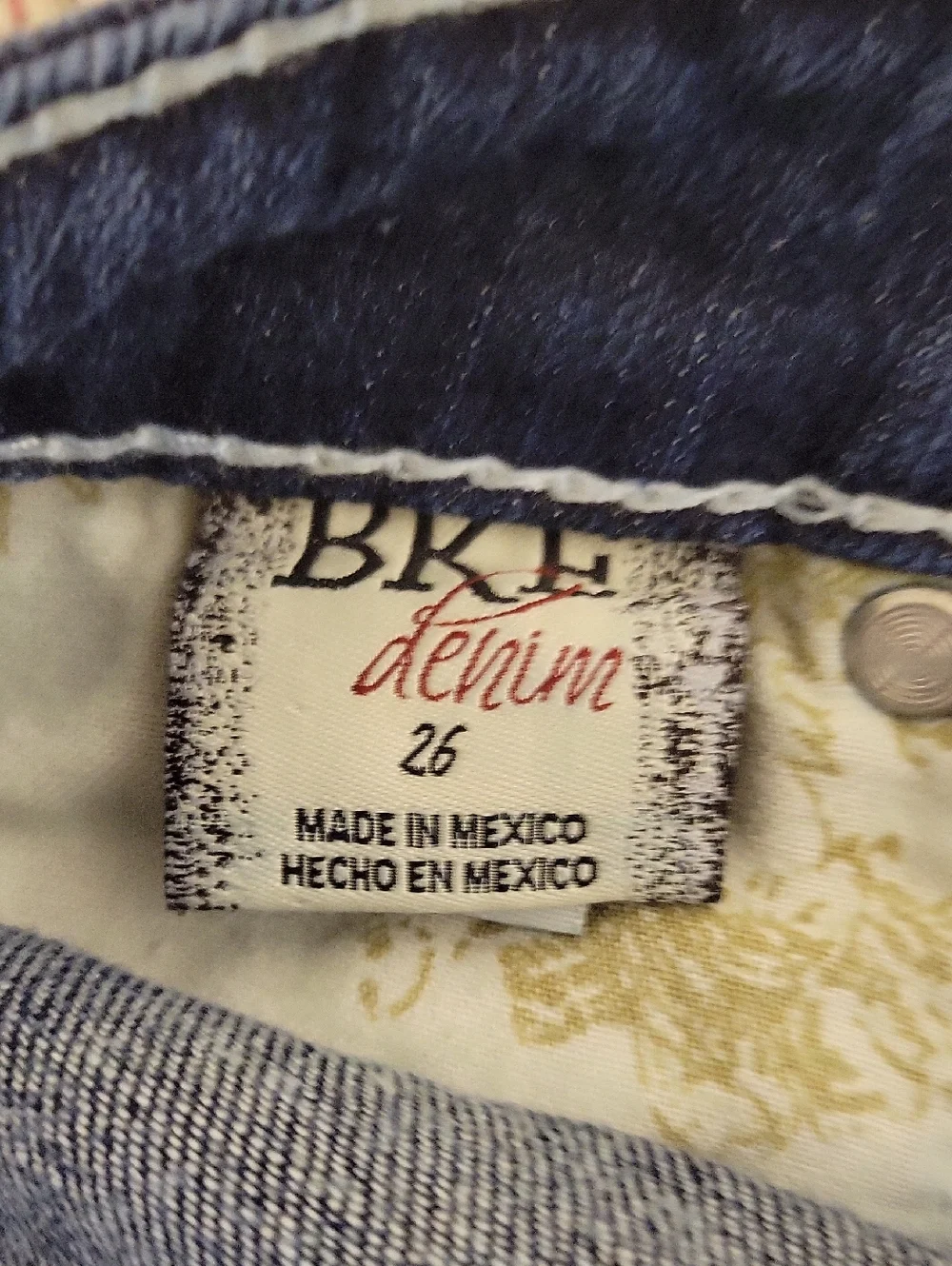 BKE Women's Dark Blue Distressed Denim Shorts Sabrina Sz 26 Bling Summer Cut Off - Picture 5 of 6